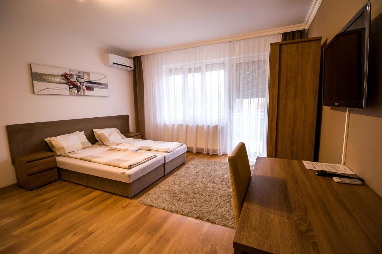 Thermal Next II Weninger Apartman Kiskunhalas Extérieur photo